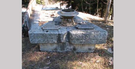 Denkmal auf Ježevo - Bild 2