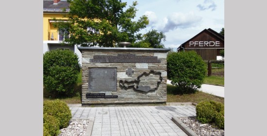 Denkmal Abwehrkampf - Bild 1