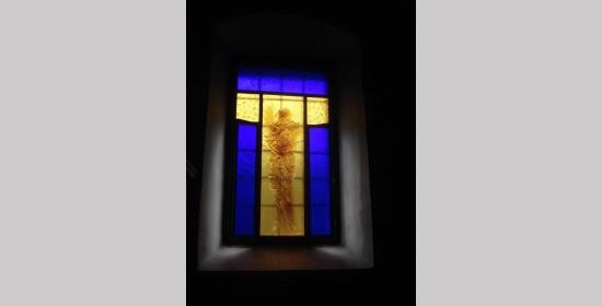 Okna farne cerkve v Štebnu - Slika 1