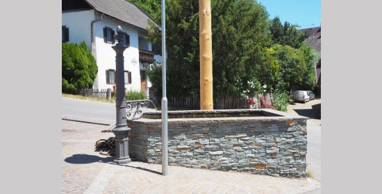 Dorfbrunnen Göriach - Bild 2