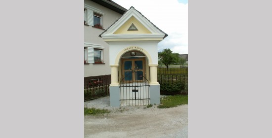 Košutnik Kapelle - Bild 1
