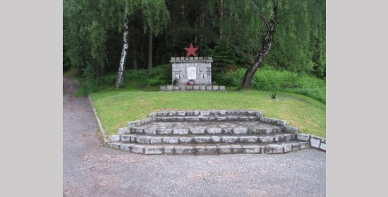 Spomenik NOB Sv. Primož na Pohorju - Slika 1
