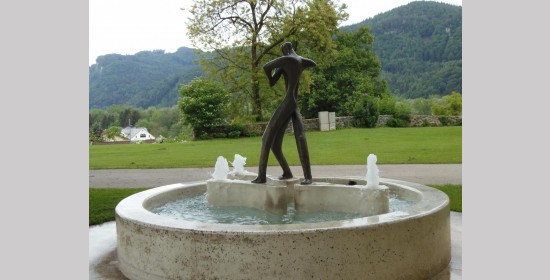 Springbrunnen Grafenstein - Bild 1