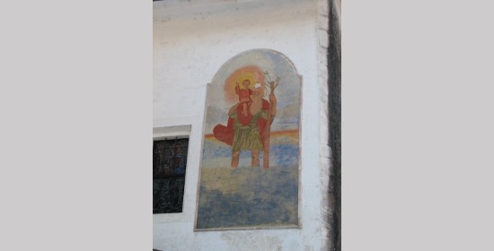 Fresko des hl. Christophorus an der Pfarrkirche in Sele - Bild 1