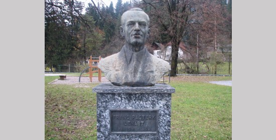 Spomenik narodnemu heroju Francu Pasterku - Lenartu - Slika 1