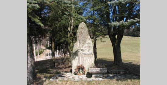 Grabmal für die gefallenen Partisanen auf der Zakrška seča - Bild 1