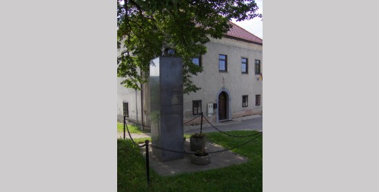 NOB-Denkmal in Remšnik - Bild 2