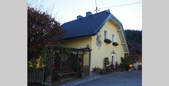 Fassadenmalerei Wohnhaus Hinteregger - Bild 1