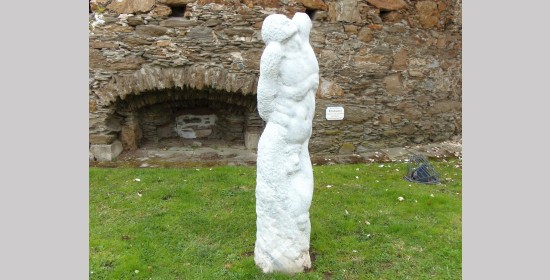 Skulptur im Grabengarten - Bild 1