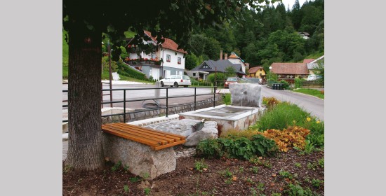 Dorfbrunnen - Bild 1