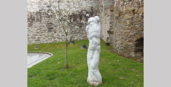 Skulptur im Grabengarten - Bild 2