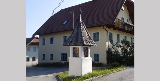 Dorfkreuz Hart - Bild 1