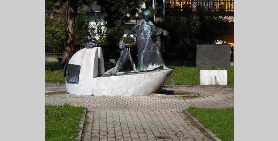 Mahnmal der Donauschwaben - Bild 2