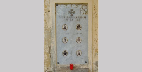 Gefallenengedenktafel Linsenberg - Bild 1