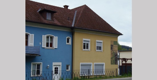 Sgraffito Wohnhaus Griffen - Bild 5