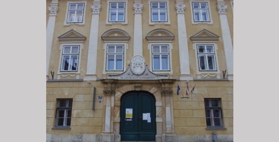 Wappenrelief Bezirkshauptmannschaft - Bild 4