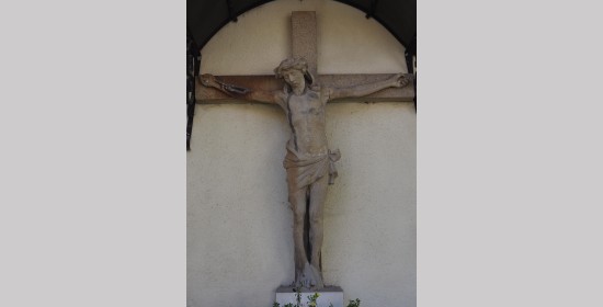 Gefallenengedenkkreuz Pfarrkirche Arnoldstein - Bild 3