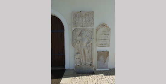 Grabplatte Hans von Siegersdorf - Bild 1