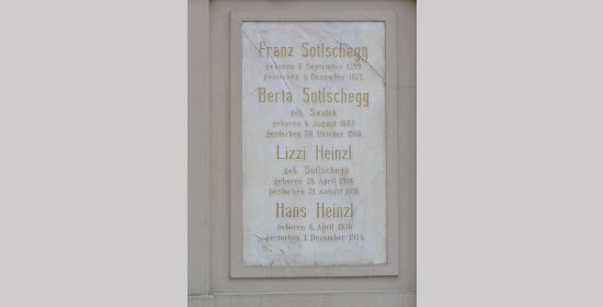 Grabdenkmal Schmirger - Bild 4