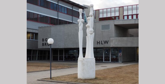 Freiplastik "Dreiergruppe" - Bild 1