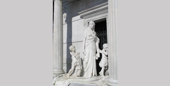 Mausoleum Heyrowsky - Bild 4