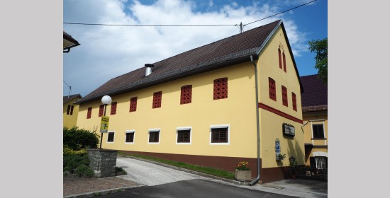 Ziegelgitterfenster Gasthof Kulterer - Bild 3
