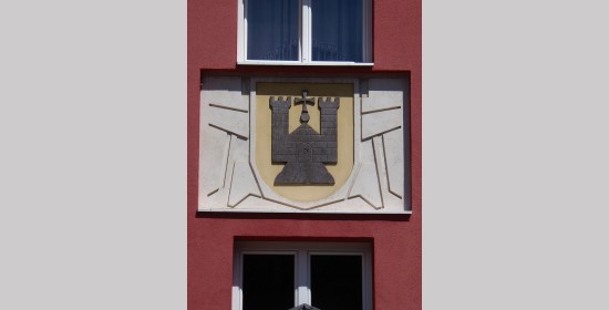 Wappen am Gemeindeamt Arnoldstein - Bild 4