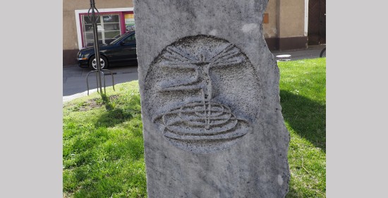 Lithopunkturstein Kirchplatz - Bild 3