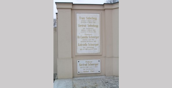 Grabdenkmal Schmirger - Bild 3