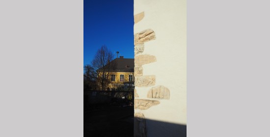 Relieffragment Trauergenius - Bild 2