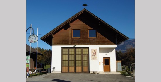 Heiliger Florian am Rüsthaus Pöllan - Bild 1