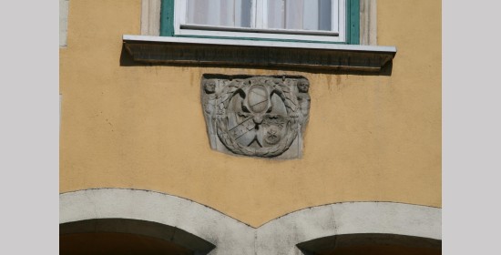 Wappenstein Schloss Bayerhofen 1 - Bild 3
