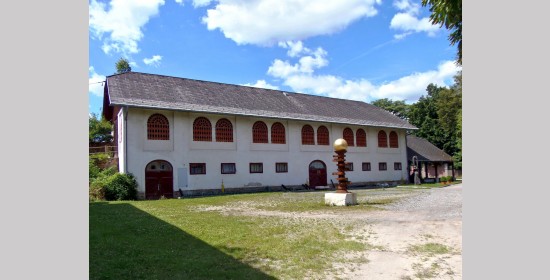 Ziegelgitterfenster Stadel Gut Sachsenhof - Bild 1