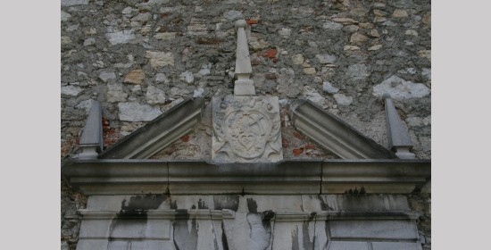 Wappenstein Portal Klosterruine Arnoldstein - Bild 2