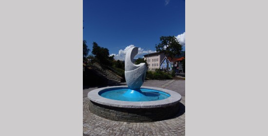Brunnen Ortszentrum Feistritz - Bild 4