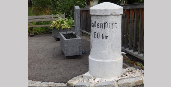 Kilometersteine Riegersdorf - Bild 3