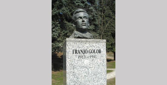 Franjo Golob Denkmal - Bild 1
