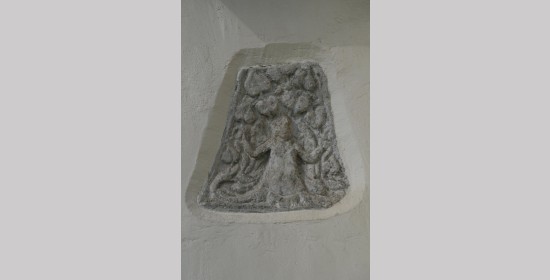 Römerstein Filialkirche Fischering - Bild 1