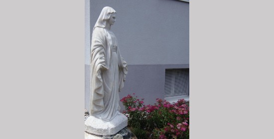 Marienstatue Pfarrhof Feistritz - Bild 5