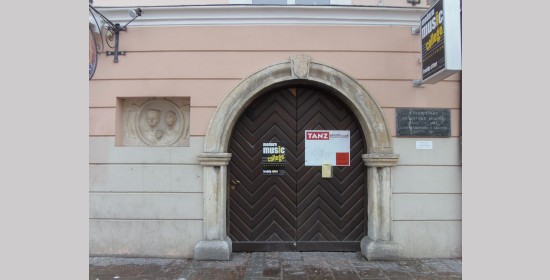 Römischer Familiengrabstein - Bild 2