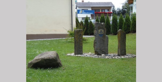 Stelen am Kneipp-Platz - Bild 1