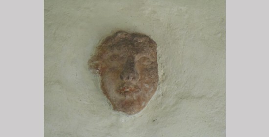 Gotisches Kopfrelief Pfarrkirche Poggersdorf - Bild 5