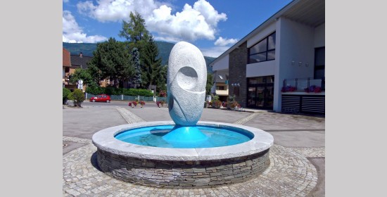 Brunnen Ortszentrum Feistritz - Bild 6