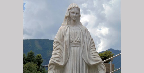 Marienstatue Pfarrhof Feistritz - Bild 2
