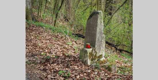 Gedenkstein Jaritz - Bild 1