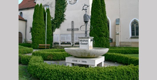 Bistumsbrunnen - Bild 1