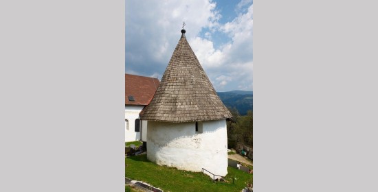Karner, Libeliče - Bild 1