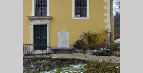 Grabstein Schlosskapelle Karlsberg - Bild 2