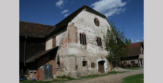 Ziegelgitterfenster vulgo Karner - Bild 1