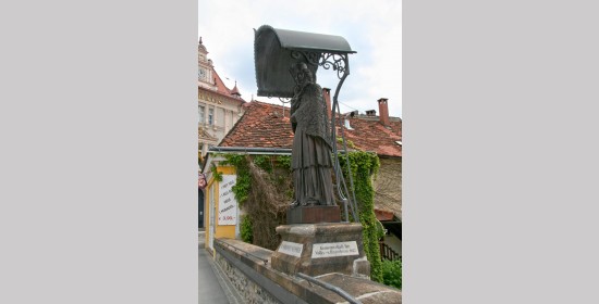 Fleischbrücke, Statue hl. Nepomuk - Bild 4